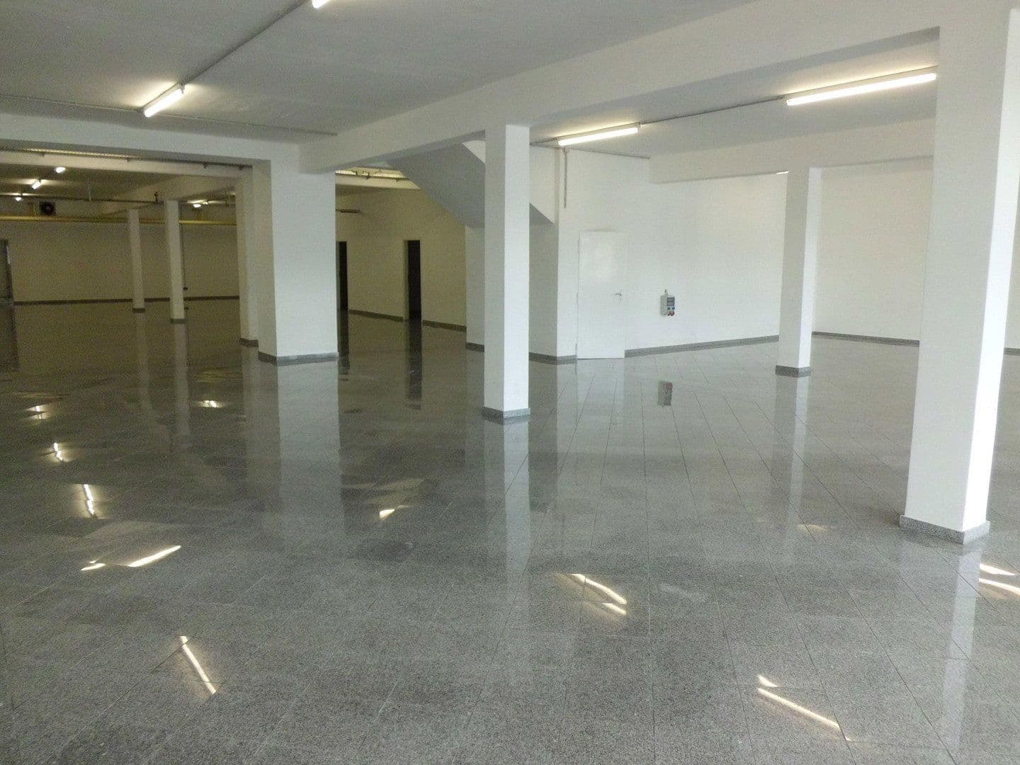 Prenájom nebytového priestoru 700 m², Valdorfer Str. 100, Vlotho, Severné Porýnie - Westfálsko Prenájom nebytového priestoru 700 m², Valdorfer Str. 100, Vlotho, Severné Porýnie - Westfálsko