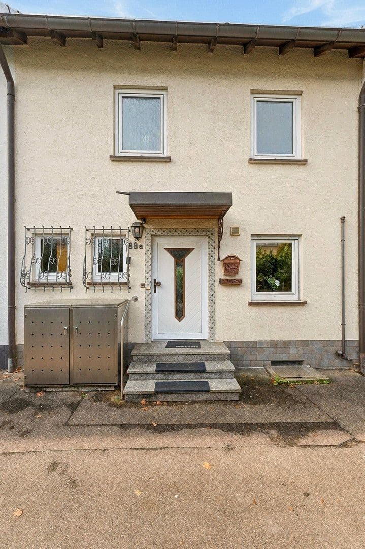 Predaj domu 130 m², pozemok 144 m², Neu-Ulm, Bavorsko Predaj domu 130 m², pozemok 144 m², Neu-Ulm, Bavorsko