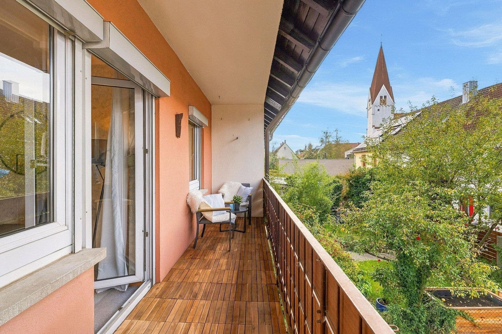 Predaj domu 130 m², pozemok 144 m², Neu-Ulm, Bavorsko Predaj domu 130 m², pozemok 144 m², Neu-Ulm, Bavorsko