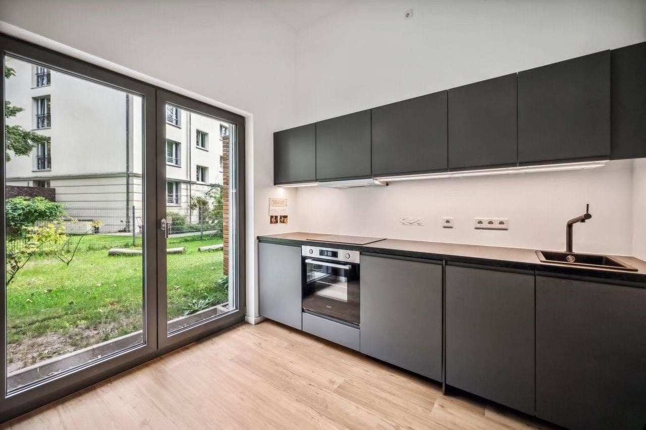 Prenájom bytu 1-izbový 40 m², Am Tierpark 25, Berlin, Berlín Prenájom bytu 1-izbový 40 m², Am Tierpark 25, Berlin, Berlín