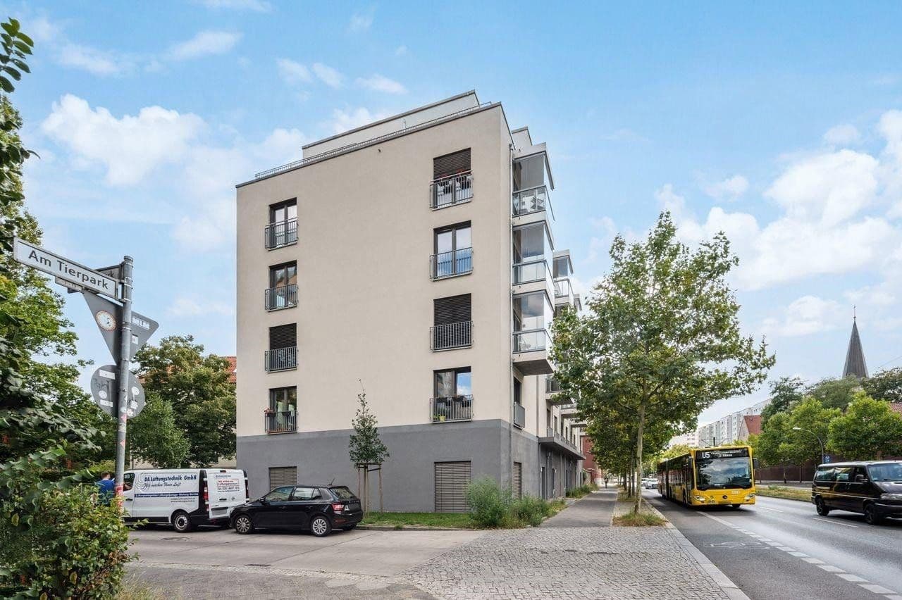 Prenájom bytu 1-izbový 40 m², Am Tierpark 25, Berlin, Berlín Prenájom bytu 1-izbový 40 m², Am Tierpark 25, Berlin, Berlín