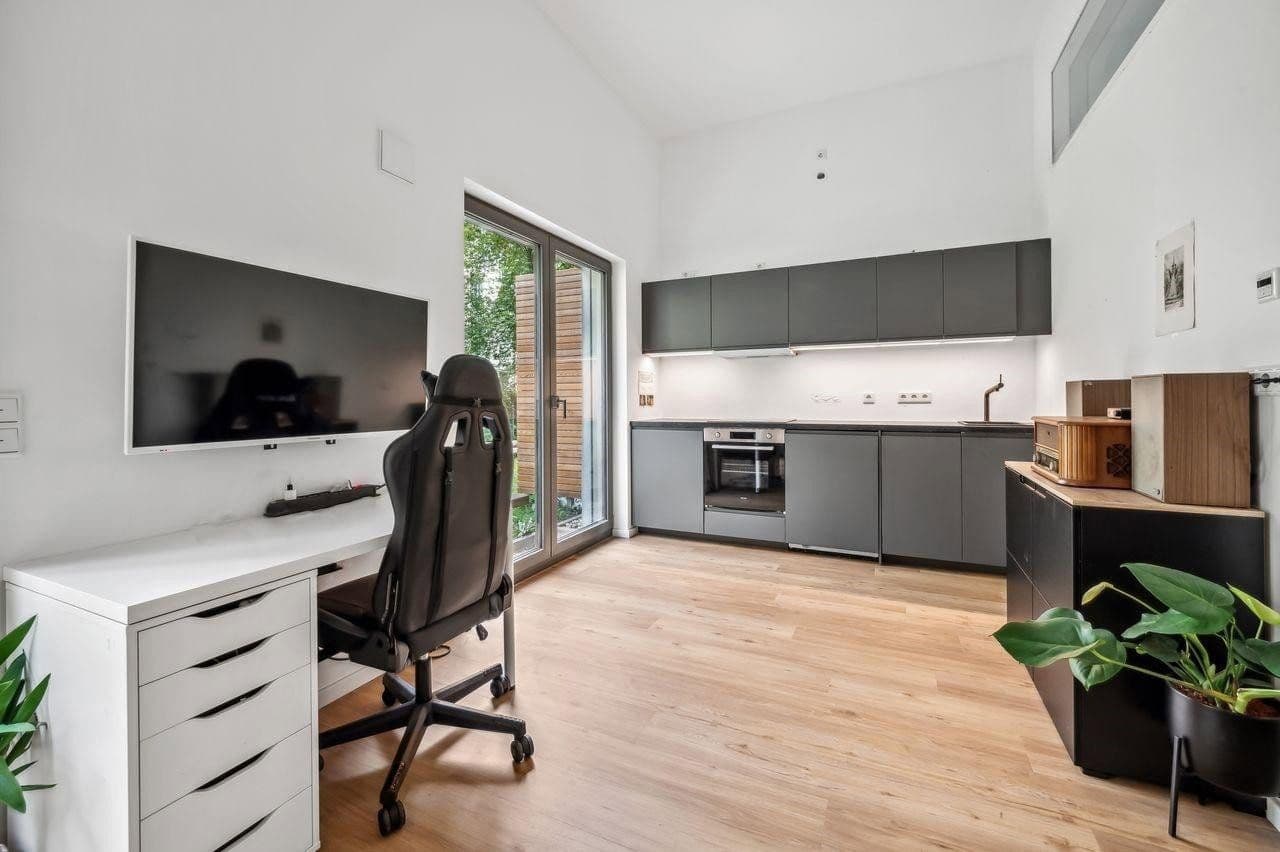 Prenájom bytu 1-izbový 40 m², Am Tierpark 25, Berlin, Berlín Prenájom bytu 1-izbový 40 m², Am Tierpark 25, Berlin, Berlín