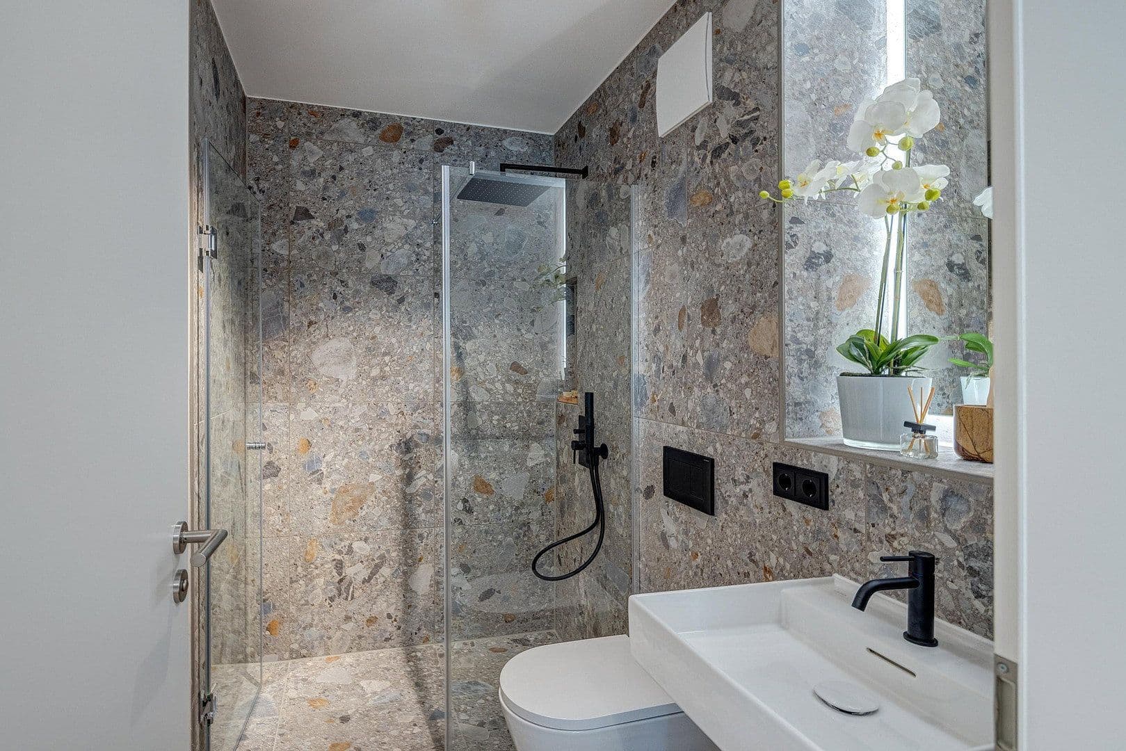 Predaj bytu 3-izbový 74 m², Hubertusstraße 56, Fürstenfeldbruck, Bavorsko Predaj bytu 3-izbový 74 m², Hubertusstraße 56, Fürstenfeldbruck, Bavorsko