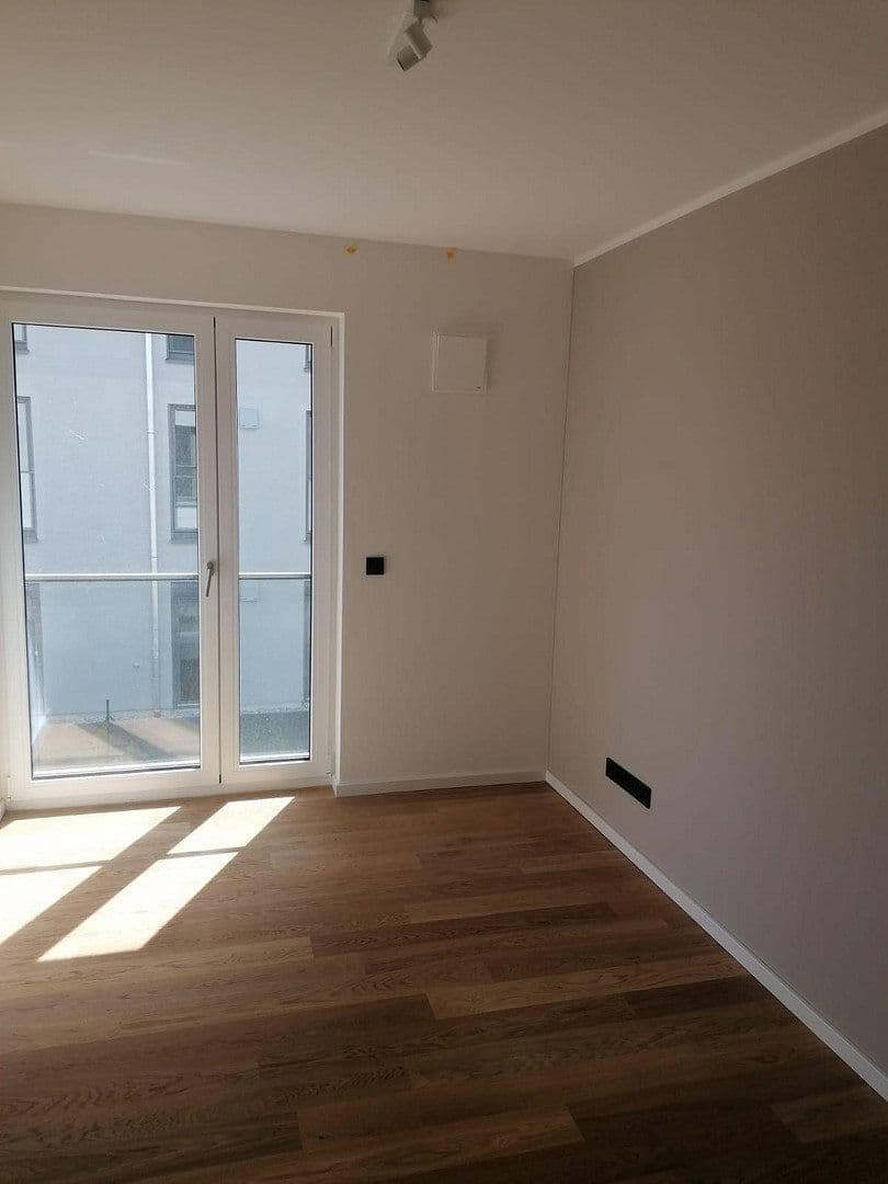 Predaj bytu 3-izbový 74 m², Hubertusstraße 56, Fürstenfeldbruck, Bavorsko Predaj bytu 3-izbový 74 m², Hubertusstraße 56, Fürstenfeldbruck, Bavorsko