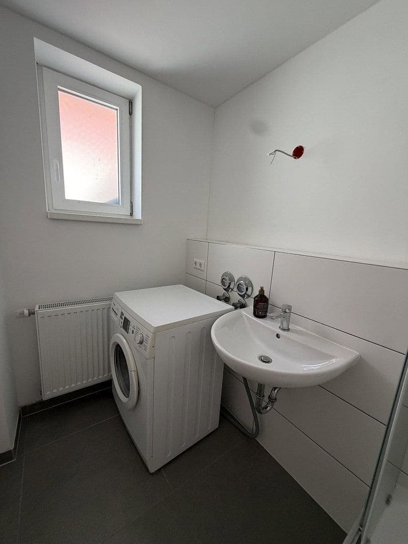 Prenájom bytu 1-izbový 25 m², Am Bach 1, Rheinmünster, Bádensko-Wurttembersko Prenájom bytu 1-izbový 25 m², Am Bach 1, Rheinmünster, Bádensko-Wurttembersko