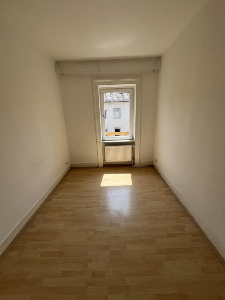 Prenájom bytu 4-izbový 73 m², Jahnstraße 21, Wiesbaden, Hesensko Prenájom bytu 4-izbový 73 m², Jahnstraße 21, Wiesbaden, Hesensko