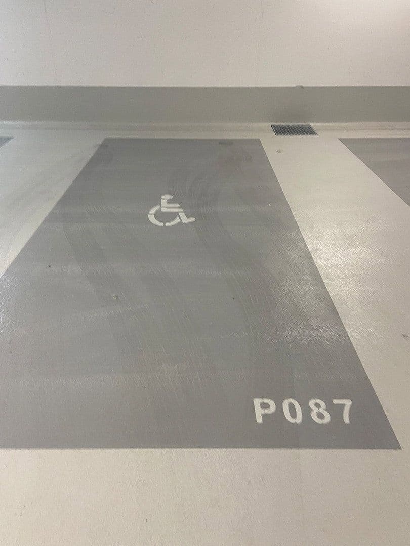Prenájom bytu 4-izbový 105 m², Speyer, Porýnie-Falcko Prenájom bytu 4-izbový 105 m², Speyer, Porýnie-Falcko