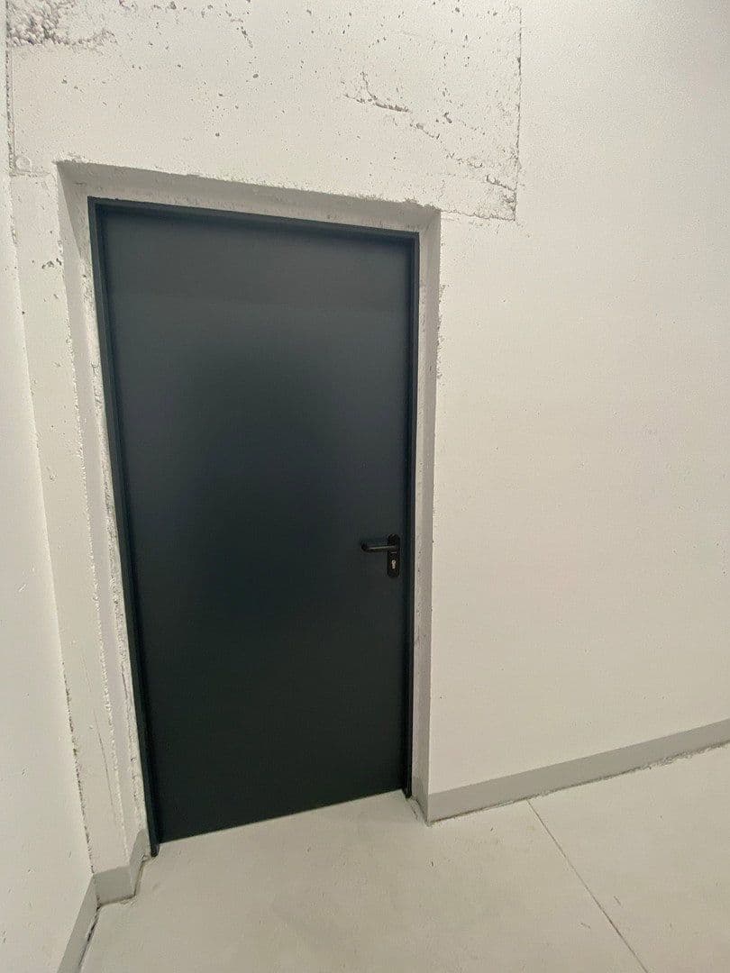 Prenájom bytu 4-izbový 105 m², Speyer, Porýnie-Falcko Prenájom bytu 4-izbový 105 m², Speyer, Porýnie-Falcko