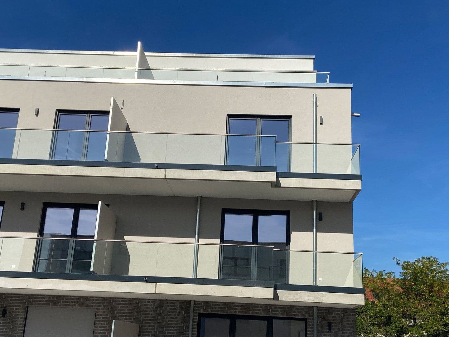 Prenájom bytu 4-izbový 105 m², Speyer, Porýnie-Falcko Prenájom bytu 4-izbový 105 m², Speyer, Porýnie-Falcko