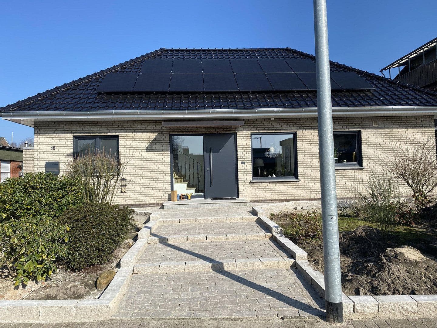 Predaj domu 210 m², pozemok 581 m², Cloppenburg, Dolné Sasko Predaj domu 210 m², pozemok 581 m², Cloppenburg, Dolné Sasko