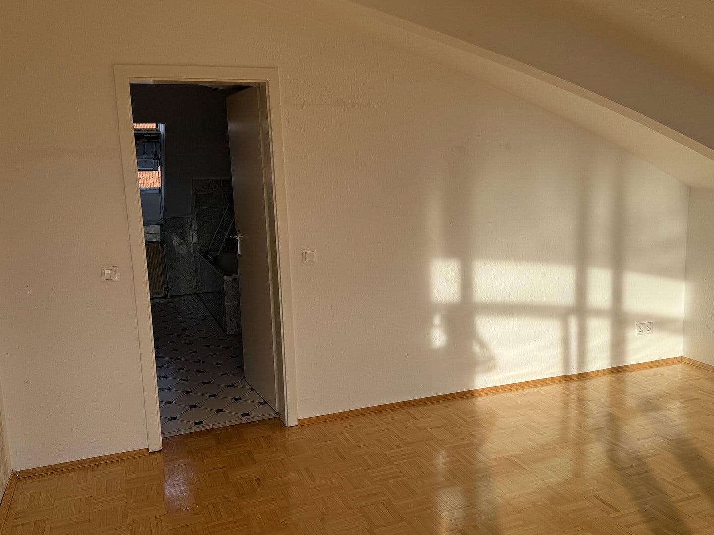Predaj bytu 2-izbový 79 m², Bremen, Brémy Predaj bytu 2-izbový 79 m², Bremen, Brémy