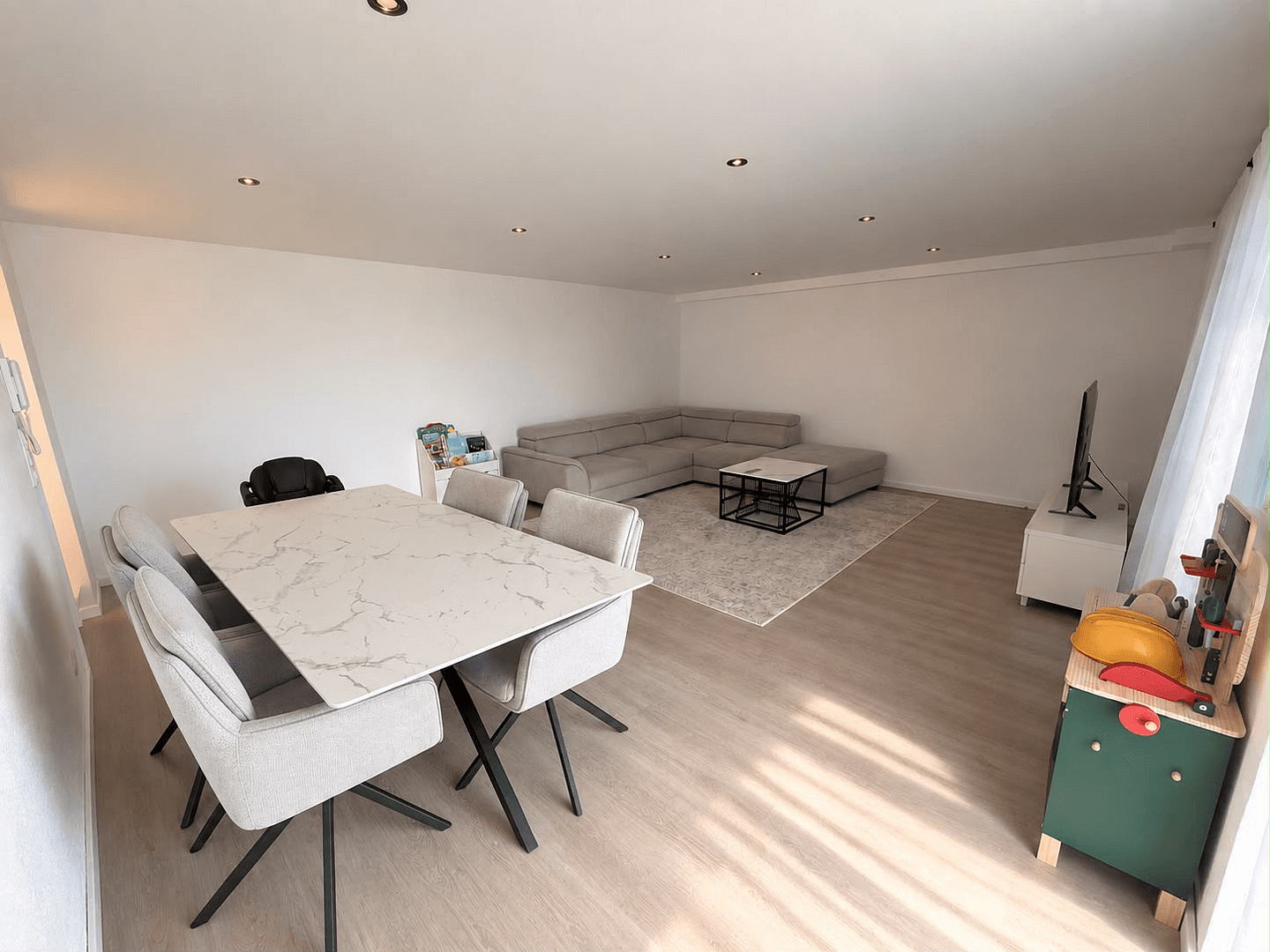 Prenájom bytu 2-izbový 80 m², Alemannenstraße 12, Walzbachtal, Bádensko-Wurttembersko Prenájom bytu 2-izbový 80 m², Alemannenstraße 12, Walzbachtal, Bádensko-Wurttembersko