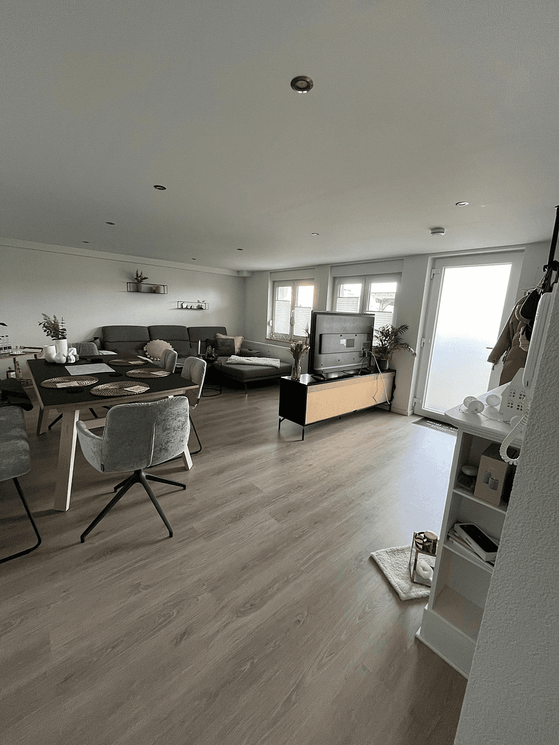 Prenájom bytu 2-izbový 80 m², Alemannenstraße 12, Walzbachtal, Bádensko-Wurttembersko Prenájom bytu 2-izbový 80 m², Alemannenstraße 12, Walzbachtal, Bádensko-Wurttembersko