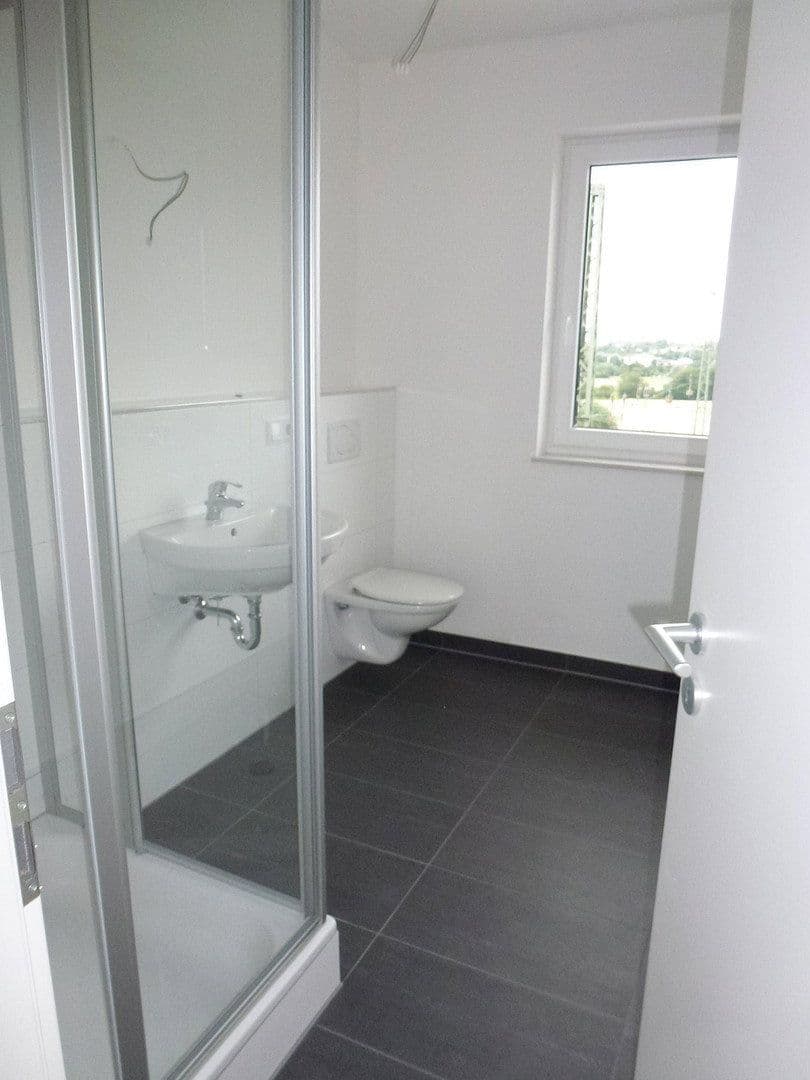 Prenájom domu 152 m², pozemok 216 m², Rotdornweg 117, Frankfurt, Hesensko Prenájom domu 152 m², pozemok 216 m², Rotdornweg 117, Frankfurt, Hesensko