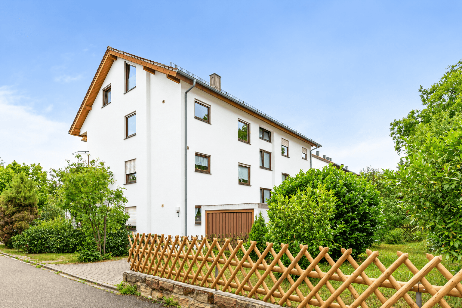 Predaj bytu 3-izbový 85 m², Leonberg, Bádensko-Wurttembersko Predaj bytu 3-izbový 85 m², Leonberg, Bádensko-Wurttembersko