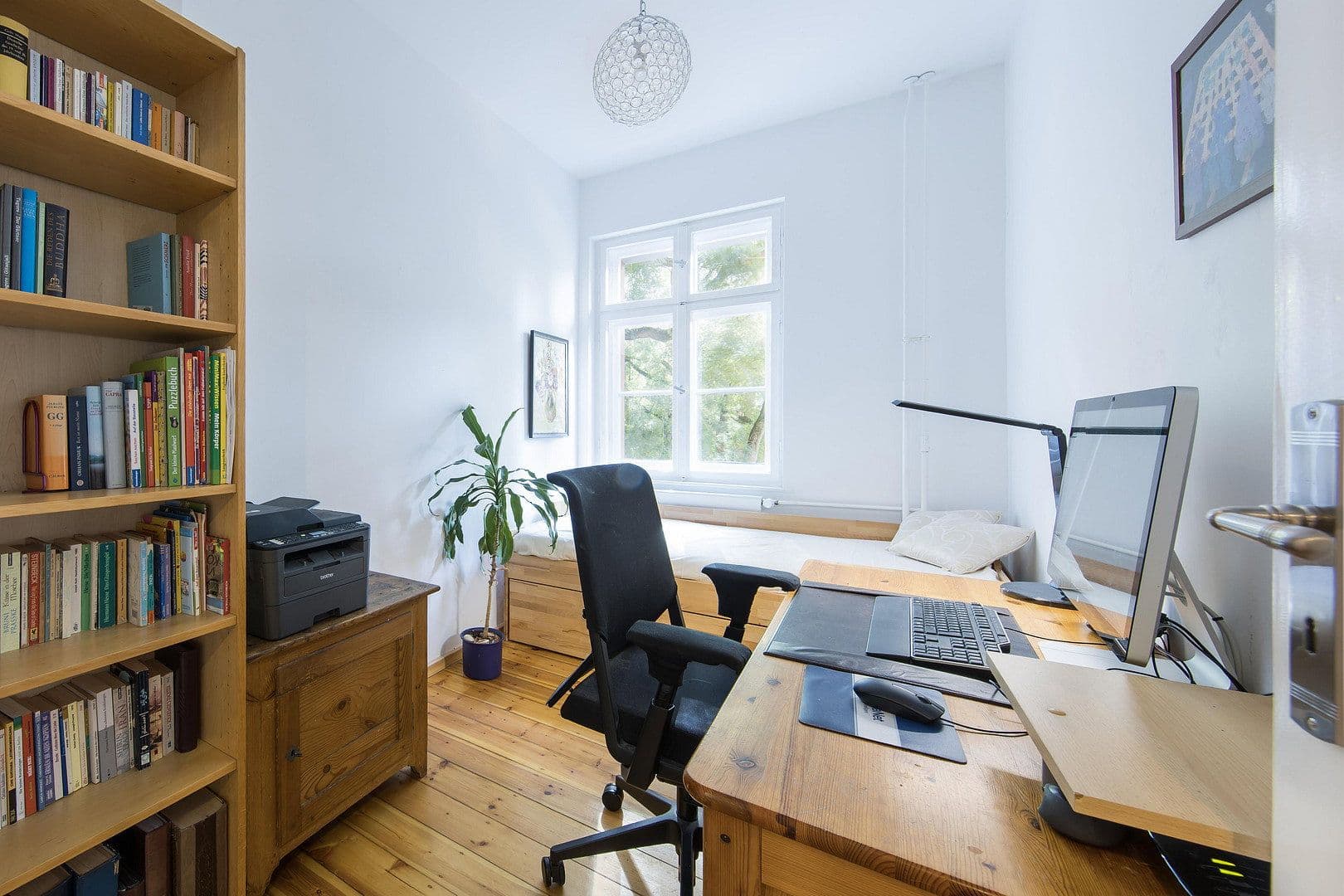 Predaj bytu 3-izbový 67 m², Berlin, Berlín Predaj bytu 3-izbový 67 m², Berlin, Berlín