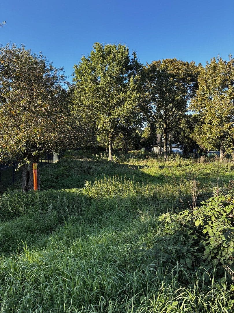 Predaj pozemku 2.459 m², Im Hock, Hilden, Severné Porýnie - Westfálsko Predaj pozemku 2.459 m², Im Hock, Hilden, Severné Porýnie - Westfálsko