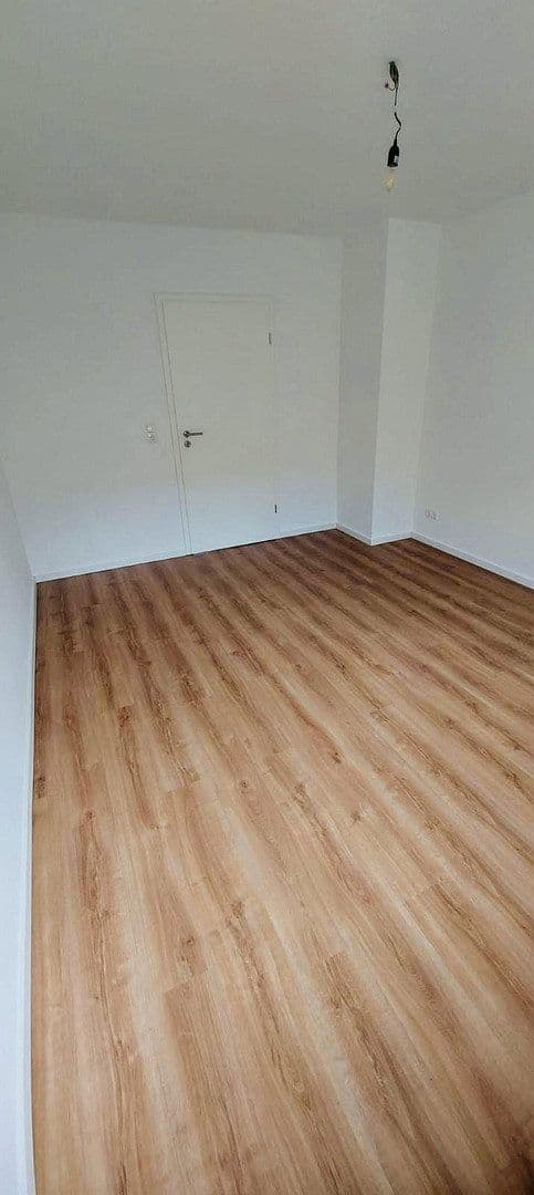 Prenájom bytu 3-izbový 76 m², Frankfurt, Hesensko Prenájom bytu 3-izbový 76 m², Frankfurt, Hesensko