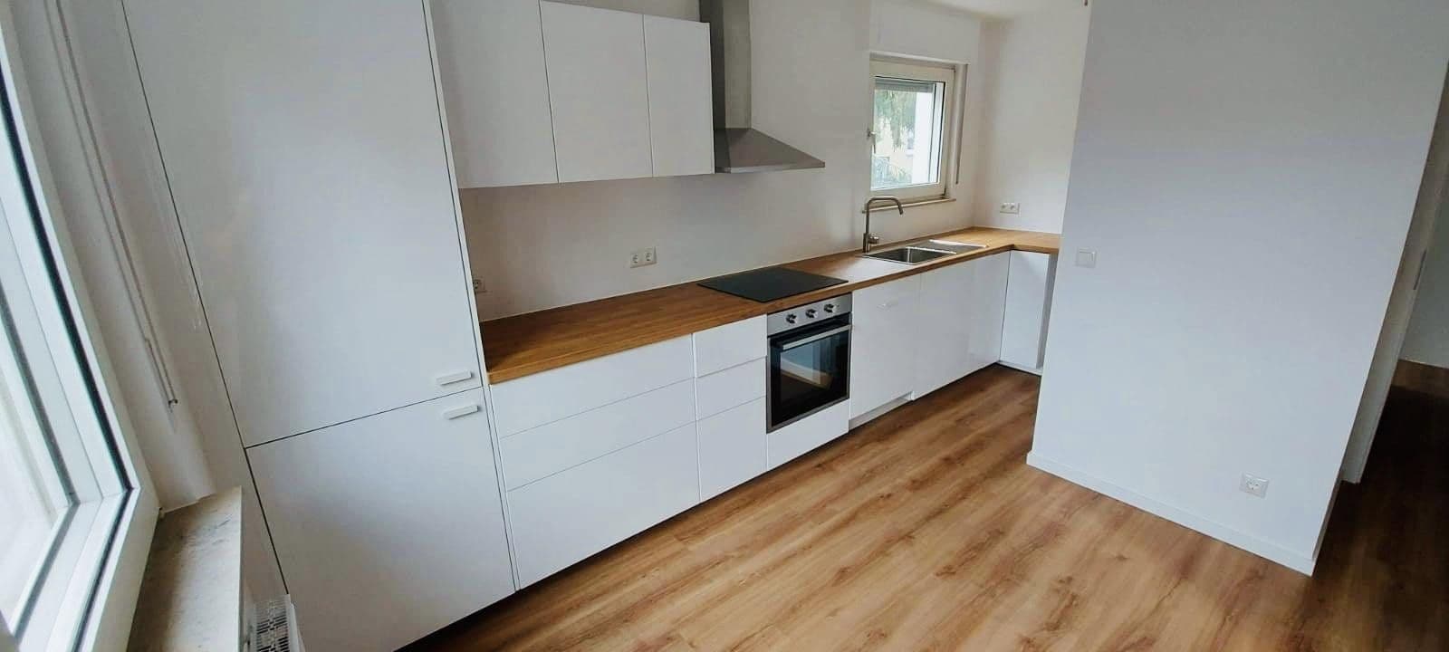 Prenájom bytu 3-izbový 76 m², Frankfurt, Hesensko Prenájom bytu 3-izbový 76 m², Frankfurt, Hesensko