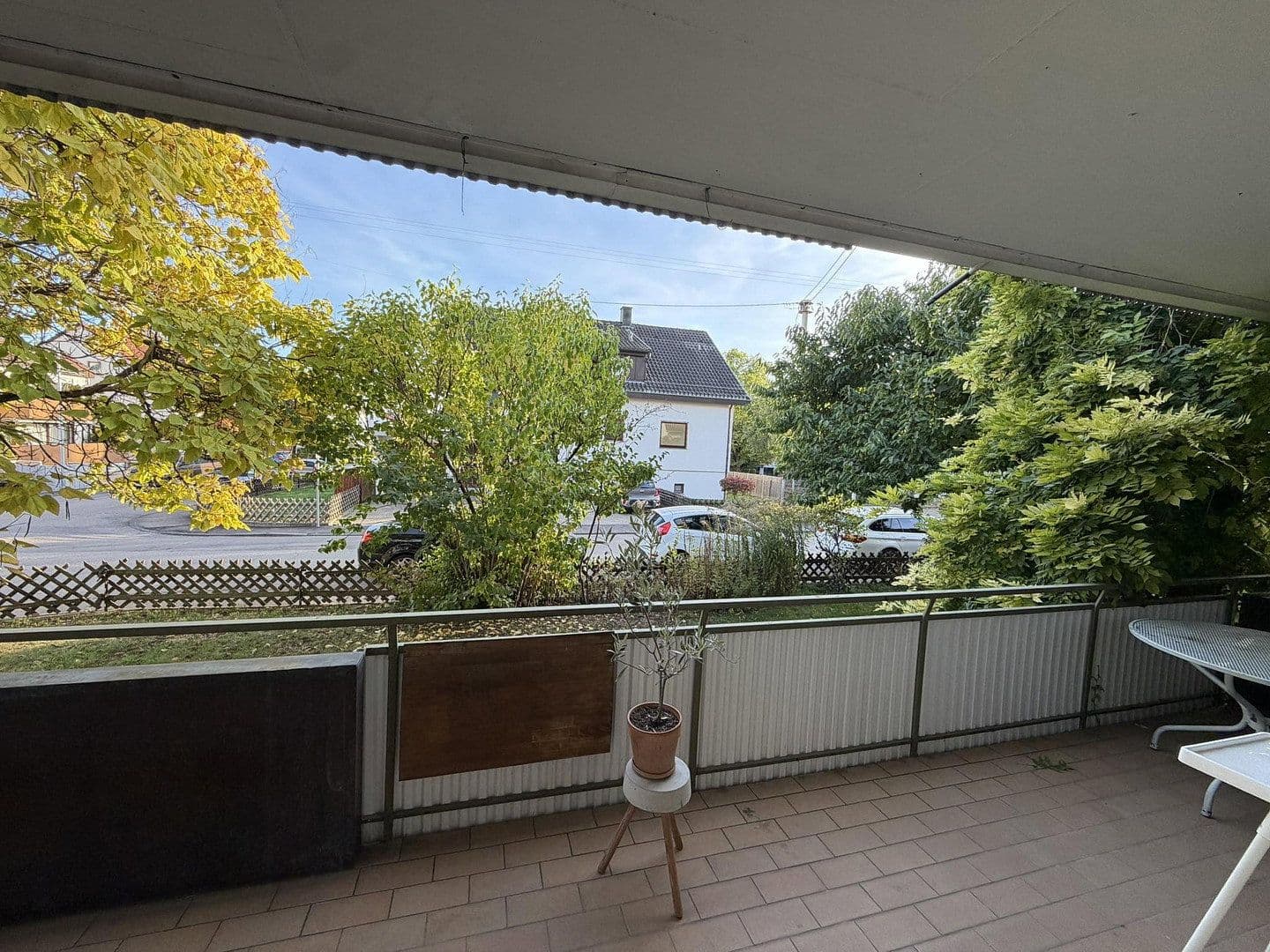 Prenájom bytu 4-izbový 110 m², Filderstadt, Bádensko-Wurttembersko Prenájom bytu 4-izbový 110 m², Filderstadt, Bádensko-Wurttembersko
