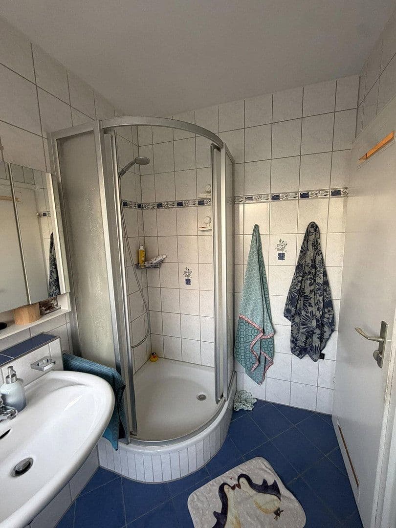 Prenájom bytu 4-izbový 110 m², Filderstadt, Bádensko-Wurttembersko Prenájom bytu 4-izbový 110 m², Filderstadt, Bádensko-Wurttembersko