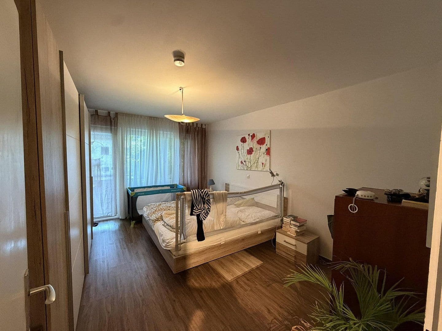 Prenájom bytu 4-izbový 110 m², Filderstadt, Bádensko-Wurttembersko Prenájom bytu 4-izbový 110 m², Filderstadt, Bádensko-Wurttembersko