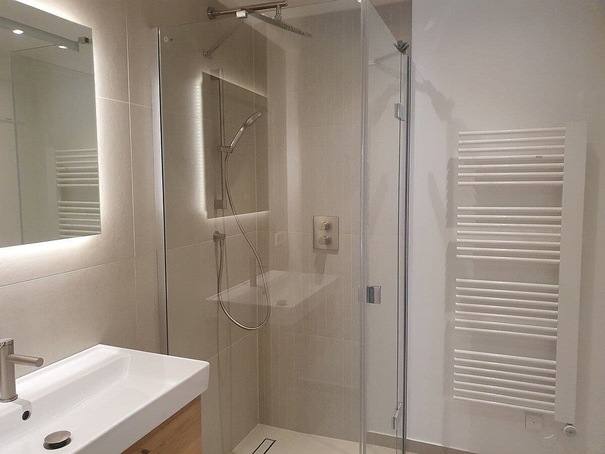 Prenájom bytu 2-izbový 52 m², Wien, Viedeň Prenájom bytu 2-izbový 52 m², Wien, Viedeň