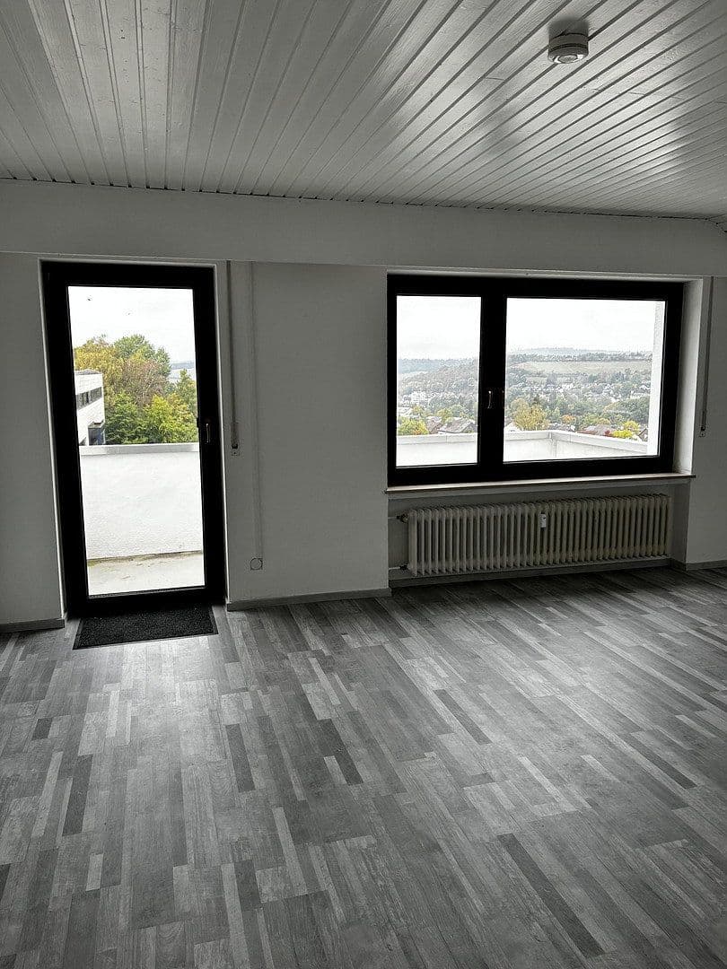 Prenájom bytu 3-izbový 89 m², Obere Waldstraße 22, Taunusstein, Hesensko Prenájom bytu 3-izbový 89 m², Obere Waldstraße 22, Taunusstein, Hesensko