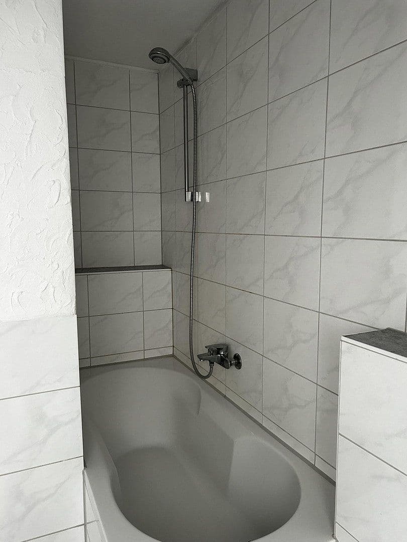 Prenájom bytu 3-izbový 89 m², Obere Waldstraße 22, Taunusstein, Hesensko Prenájom bytu 3-izbový 89 m², Obere Waldstraße 22, Taunusstein, Hesensko
