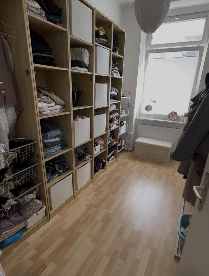 Prenájom bytu 3-izbový 64 m², Hellmundstraße 4, Wiesbaden, Hesensko Prenájom bytu 3-izbový 64 m², Hellmundstraße 4, Wiesbaden, Hesensko