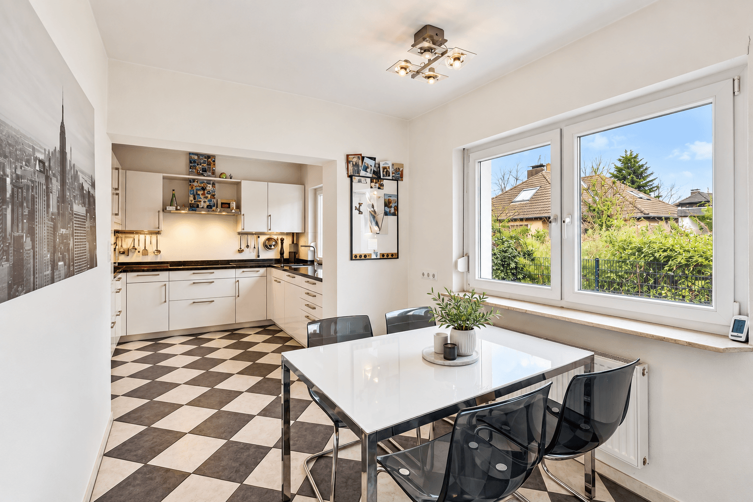 Predaj domu 182 m², pozemok 530 m², Isernhagen, Dolné Sasko Predaj domu 182 m², pozemok 530 m², Isernhagen, Dolné Sasko