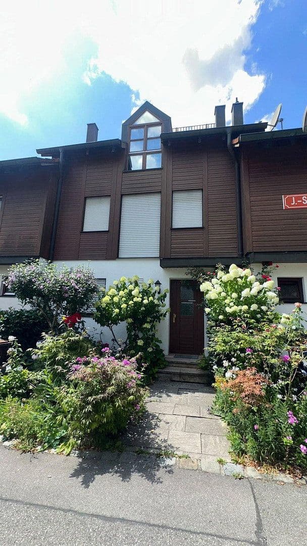 Predaj domu 135 m², pozemok 207 m², Johann-Sebastian-Bach-Weg, Dachau, Bavorsko Predaj domu 135 m², pozemok 207 m², Johann-Sebastian-Bach-Weg, Dachau, Bavorsko