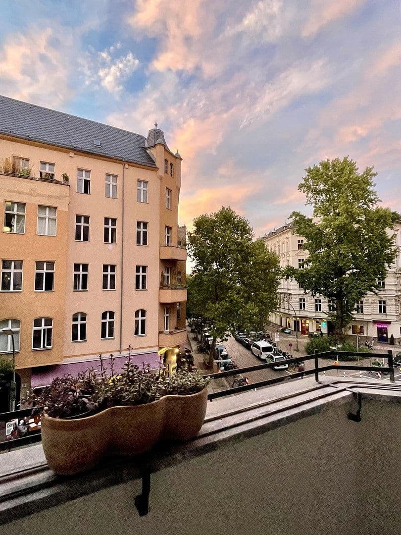 Predaj bytu 3-izbový 110 m², Berlin, Berlín Predaj bytu 3-izbový 110 m², Berlin, Berlín
