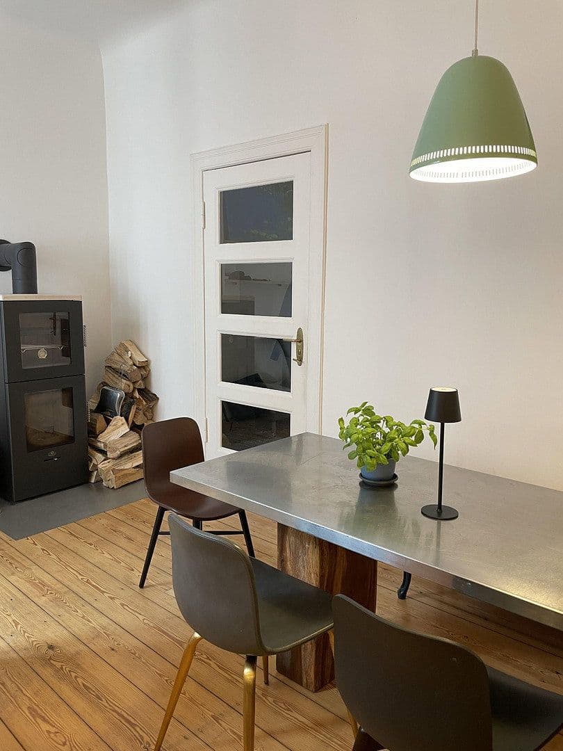 Predaj bytu 3-izbový 110 m², Berlin, Berlín Predaj bytu 3-izbový 110 m², Berlin, Berlín
