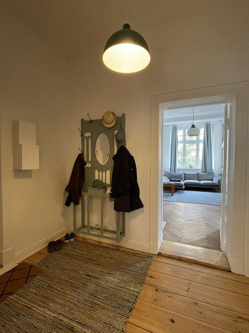 Predaj bytu 3-izbový 110 m², Berlin, Berlín Predaj bytu 3-izbový 110 m², Berlin, Berlín