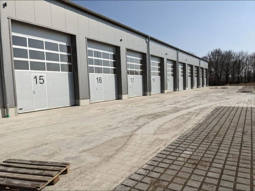 Prenájom nebytového priestoru 65 m², Bertha-Benz-Str. 2, Mering, Bavorsko Prenájom nebytového priestoru 65 m², Bertha-Benz-Str. 2, Mering, Bavorsko