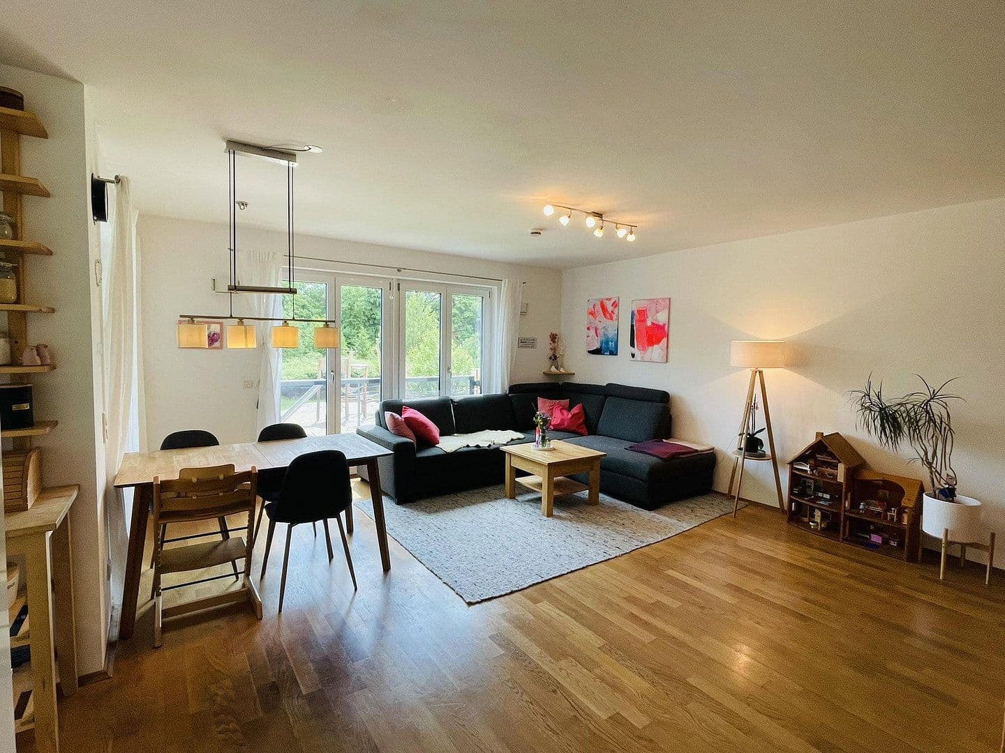 Predaj bytu 4-izbový 95 m², Freihamer Weg 104, München, Bavorsko Predaj bytu 4-izbový 95 m², Freihamer Weg 104, München, Bavorsko
