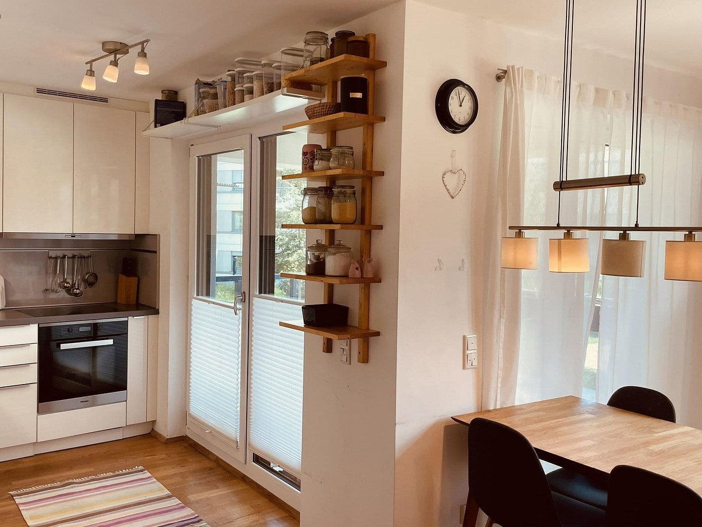 Predaj bytu 4-izbový 95 m², Freihamer Weg 104, München, Bavorsko Predaj bytu 4-izbový 95 m², Freihamer Weg 104, München, Bavorsko