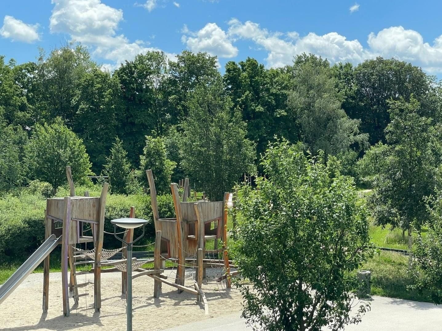 Predaj bytu 4-izbový 95 m², Freihamer Weg 104, München, Bavorsko Predaj bytu 4-izbový 95 m², Freihamer Weg 104, München, Bavorsko