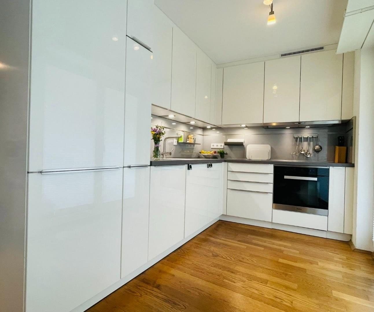 Predaj bytu 4-izbový 95 m², Freihamer Weg 104, München, Bavorsko Predaj bytu 4-izbový 95 m², Freihamer Weg 104, München, Bavorsko
