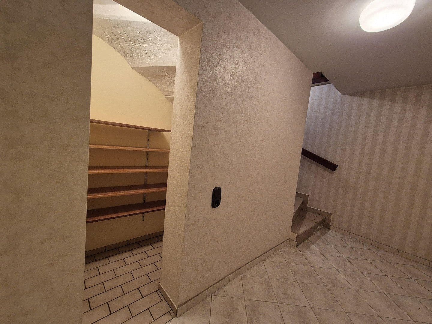 Predaj domu 157 m², pozemok 700 m², Barsbüttel, Šlezvicko-Holštajnsko Predaj domu 157 m², pozemok 700 m², Barsbüttel, Šlezvicko-Holštajnsko