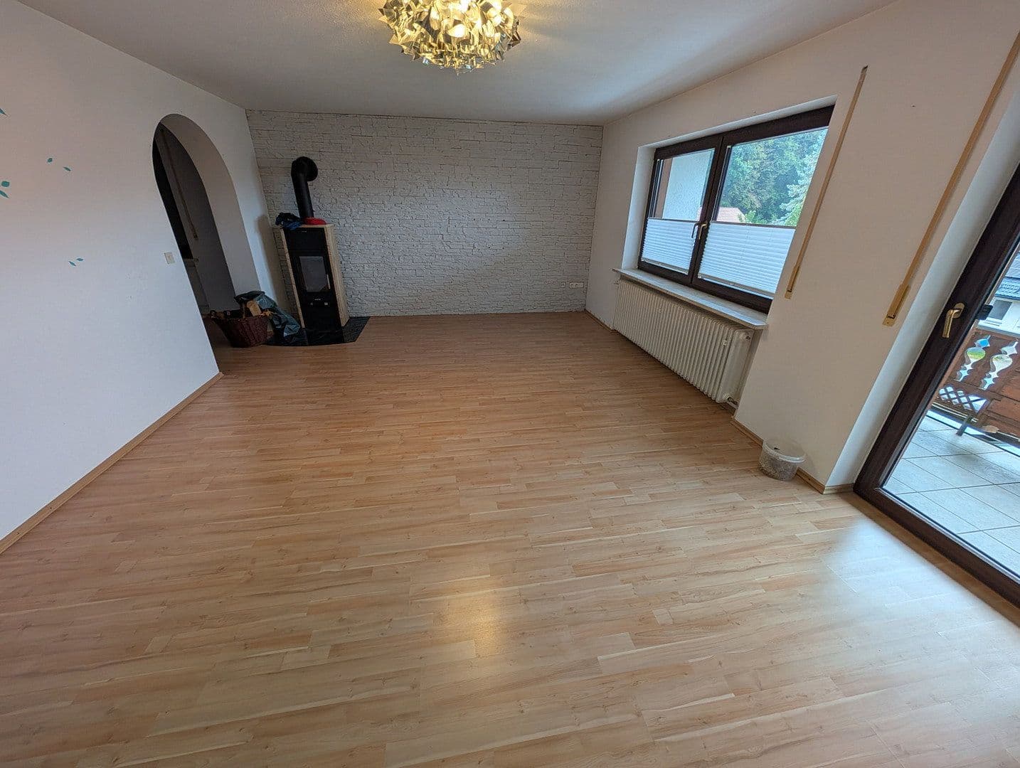 Predaj domu 195 m², pozemok 1.181 m², Mozartstraße 1, Au in der Hallertau, Bavorsko Predaj domu 195 m², pozemok 1.181 m², Mozartstraße 1, Au in der Hallertau, Bavorsko