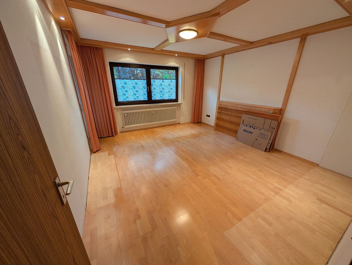 Predaj domu 195 m², pozemok 1.181 m², Mozartstraße 1, Au in der Hallertau, Bavorsko Predaj domu 195 m², pozemok 1.181 m², Mozartstraße 1, Au in der Hallertau, Bavorsko
