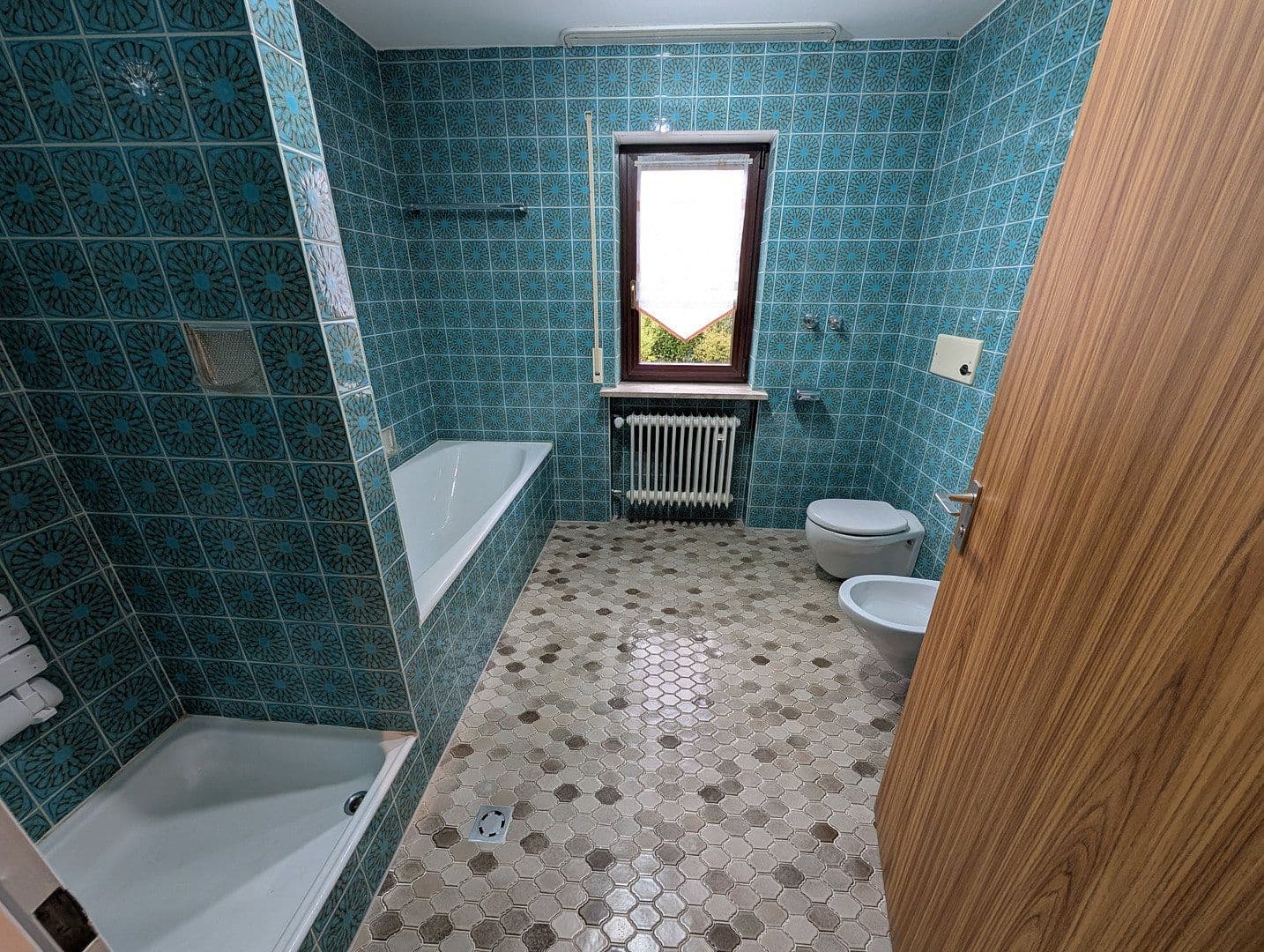 Predaj domu 195 m², pozemok 1.181 m², Mozartstraße 1, Au in der Hallertau, Bavorsko Predaj domu 195 m², pozemok 1.181 m², Mozartstraße 1, Au in der Hallertau, Bavorsko