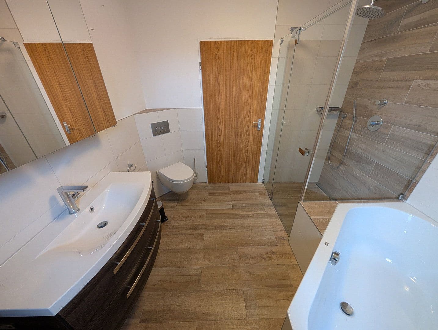 Predaj domu 195 m², pozemok 1.181 m², Mozartstraße 1, Au in der Hallertau, Bavorsko Predaj domu 195 m², pozemok 1.181 m², Mozartstraße 1, Au in der Hallertau, Bavorsko