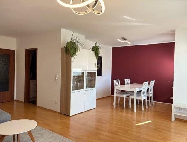 Predaj domu 168 m², pozemok 495 m², Bonn, Severné Porýnie - Westfálsko Predaj domu 168 m², pozemok 495 m², Bonn, Severné Porýnie - Westfálsko
