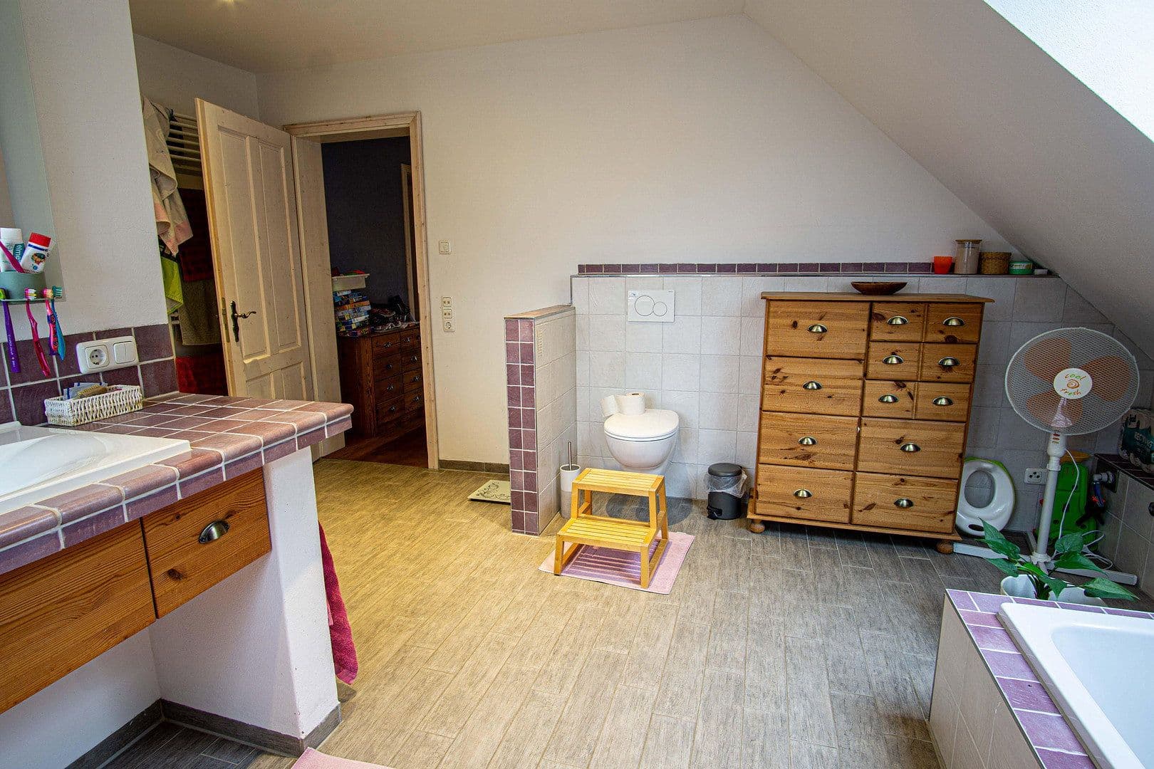 Predaj domu 216 m², pozemok 873 m², Wesenberg, Šlezvicko-Holštajnsko Predaj domu 216 m², pozemok 873 m², Wesenberg, Šlezvicko-Holštajnsko