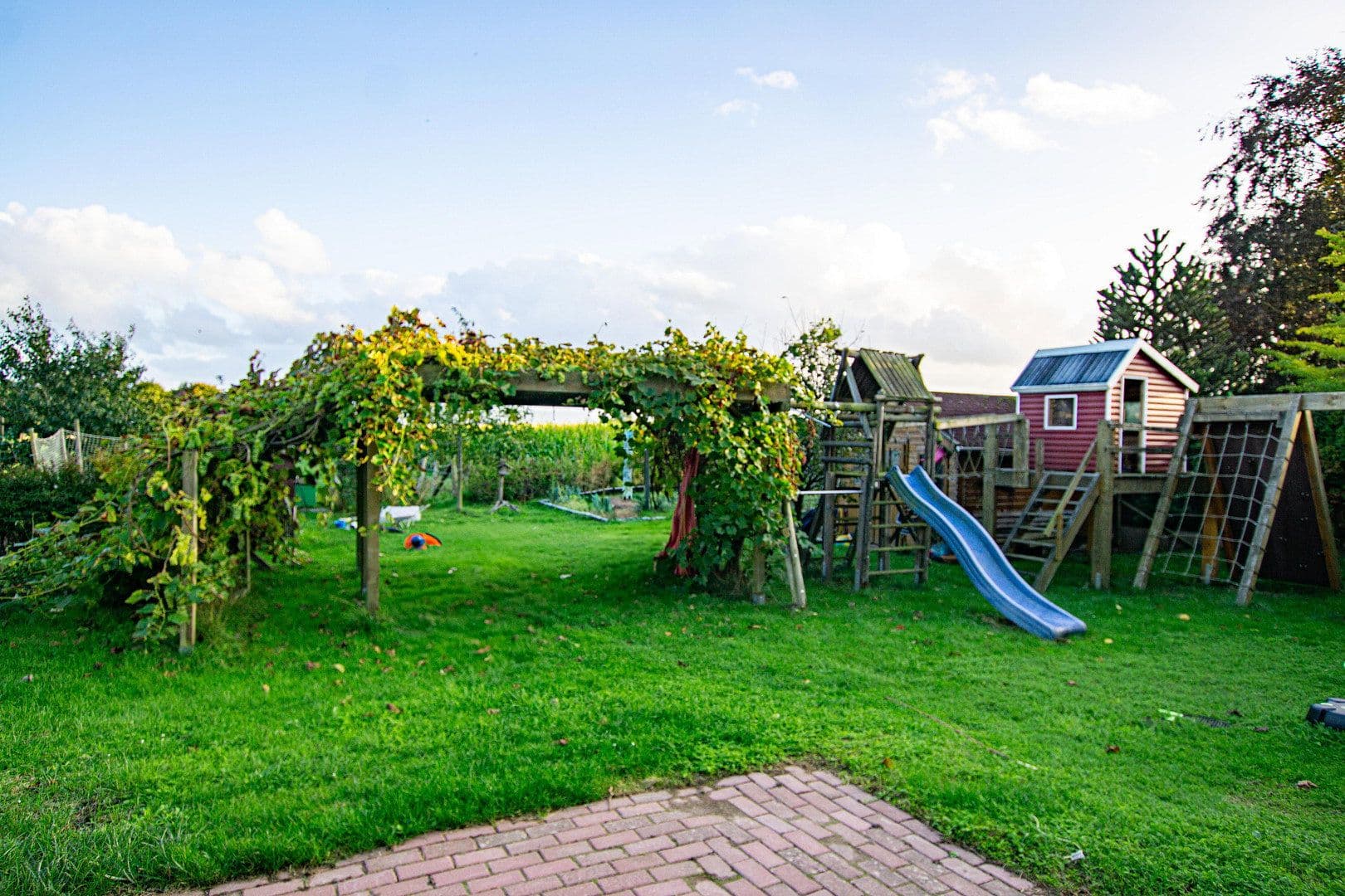 Predaj domu 216 m², pozemok 873 m², Wesenberg, Šlezvicko-Holštajnsko Predaj domu 216 m², pozemok 873 m², Wesenberg, Šlezvicko-Holštajnsko