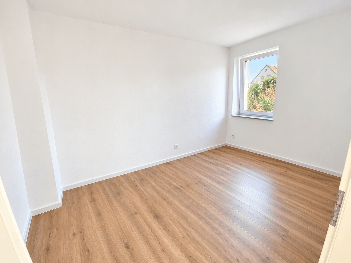 Prenájom bytu 2-izbový 77 m², Kaufbeuren, Bavorsko Prenájom bytu 2-izbový 77 m², Kaufbeuren, Bavorsko