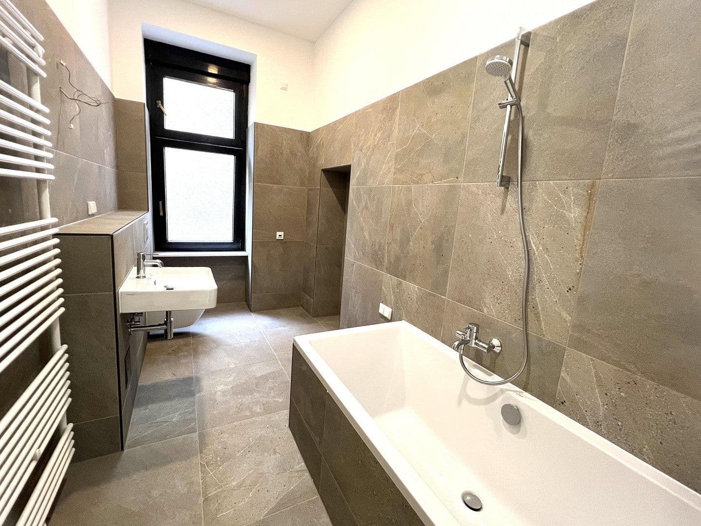 Predaj bytu 3-izbový 72 m², Leonhardtstraße 16, Berlin, Berlín Predaj bytu 3-izbový 72 m², Leonhardtstraße 16, Berlin, Berlín